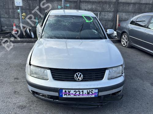 Right headlight VW PASSAT B5 (3B2) 1.9 TDI | BP31175930C29