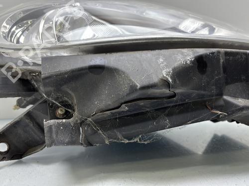 Right headlight RENAULT CLIO III (BR0/1, CR0/1) 1.5 dCi (BR17, CR17) | BP31049064C29 