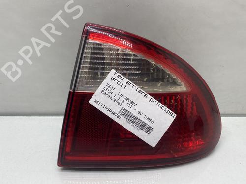Used Right taillight SEAT LEON (1M1) 1.9 TDI (110 hp) 26571644