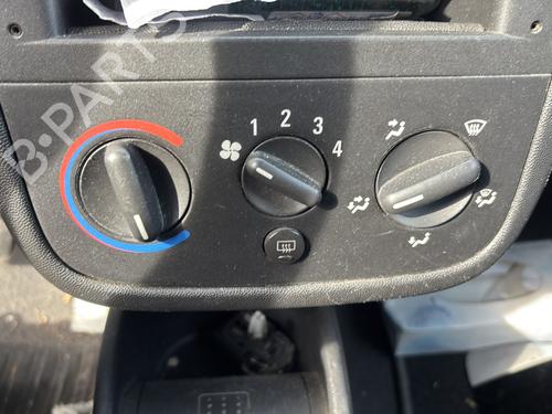 Left sun visor OPEL CORSA C (X01) 1.2 (F08, F68) | BP30791667I1  - Image 7