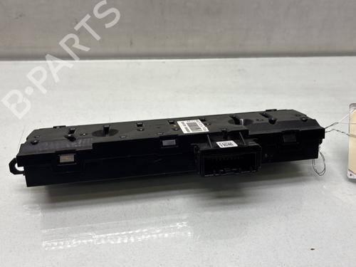 Used Warning switch Warning switch RENAULT CLIO V (B7_) 1.0 TCe 100 (B7MT) (101 hp) 33830516 33830516