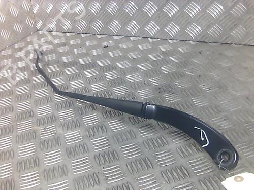 Used Front windshield wiper arm RENAULT MEGANE II (BM0/1_, CM0/1_) [2001-2012]  20032476