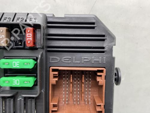 Fuse box PEUGEOT 308 II (LB_, LP_, LW_, LH_, L3_) 1.5 BlueHDI 100 | BP24888738E1 