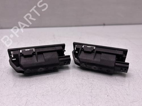 Licence plate light NISSAN PRIMASTAR Van (X82) 2.0 dCi 150 | BP32495806I40