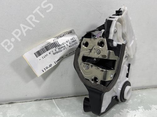 Used Front right lock TOYOTA YARIS (_P13_) 1.0 (KSP130_, KSP130) (69 hp) 30791024