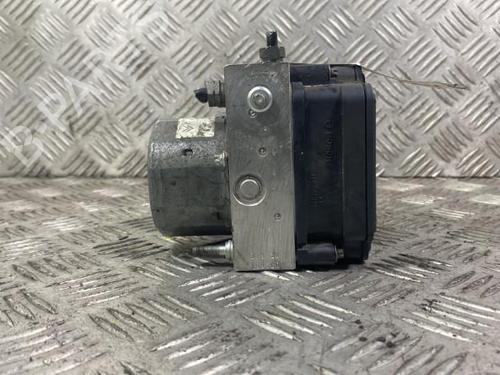 Used ABS pump ABS pump PEUGEOT 308 II (LB_, LP_, LW_, LH_, L3_) 1.6 HDi / BlueHDi 115 (115 hp) 19960861 19960861