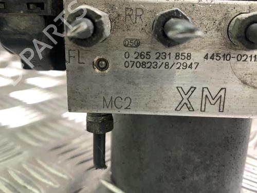 Used ABS pump TOYOTA AURIS (_E15_) 2.0 D-4D (ADE150_, ADE150R) (126 hp) 20027232