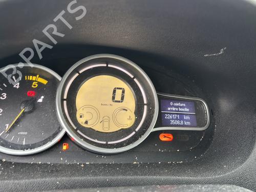 Fuse box RENAULT MEGANE III Hatchback (BZ0/1_, B3_) 1.5 dCi (BZ0C) | BP37452354E1 - Image 25