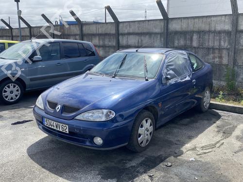 Brugte RENAULT MEGANE I Coach (DA0/1_) 1.4 16V (DA0D, DA1H, DA0W, DA10) (95 hp) 4427742