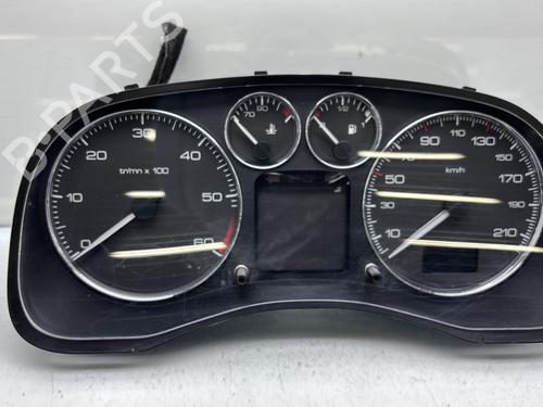 Used Instrument cluster PEUGEOT 307 (3A/C) 1.6 HDi (90 hp) 26507046
