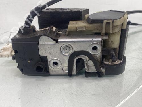 front-left-lock-peugeot-1007-km_-2005-32495748 main image