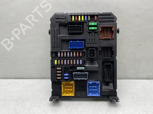 Used Fuse box PEUGEOT 308 SW II (LC_, LJ_, LR_, LX_, L4_) 1.2 THP 110 (110 hp) 26389061