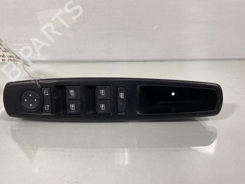 Used Left front window switch RENAULT MEGANE III Grandtour (KZ0/1) 1.5 dCi (KZ1M, KZ1W, KZ0R) (106 hp) 20022115