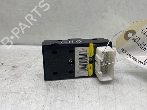 Used Left front window switch KIA PRO CEE'D (ED) [2008-2013]  19992610