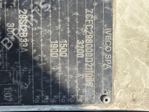 Right front indicator IVECO DAILY III Van 29 L 12 V (ALKA41A2, ALLA52A2, ALKA42A2) | BP38066671C33 - Image 21