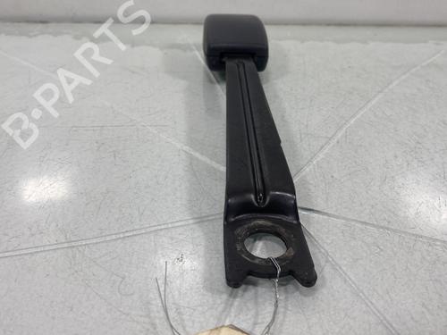 Used Seat buckle TOYOTA YARIS (_P1_) 1.4 D-4D (NLP10_, NLP10R) (75 hp) 30777971
