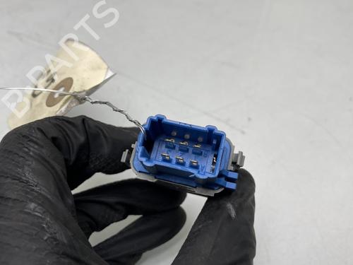 right-front-window-switch-renault-master-iii-van-fv-2010-26495875 main image