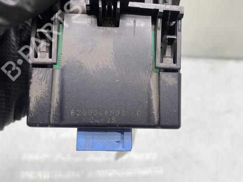 switch-renault-espace-iv-jk01_-2002-31712387 main image