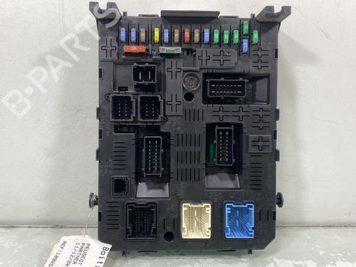 Used Fuse box PEUGEOT PARTNER Tepee 1.6 HDi (112 hp) 30940997