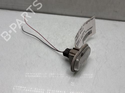 Used Right front indicator Right front indicator RENAULT MASTER II Van (FD) 2.5 dCi (FD01, FD02, FD21, FD22, FD31, FD32, FD3Y, FD71,... (120 hp) 28537780 28537780