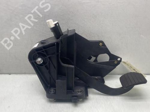 Used Break pedal Break pedal RENAULT MASTER III Van (FV) 2.3 dCi 150 FWD (FV0F, FV03, FV09) (150 hp) 20183597 20183597