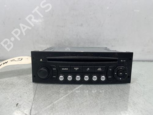 Used Radio Radio 35987585 35987585