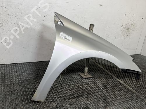 Used Right front fenders Right front fenders 32062778 32062778