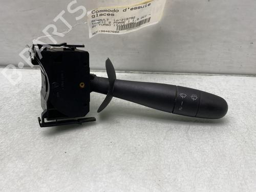 Used Steering column stalk RENAULT TRAFIC II Van (FL) 1.9 dCi 100 (FL0C) (101 hp) 22408364