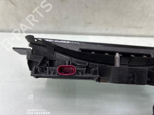 Puxador exterior frente esquerdo Puxador exterior frente esquerdo BMW X1 (U11) sDrive 18 i (136 hp) 36423405 36423405