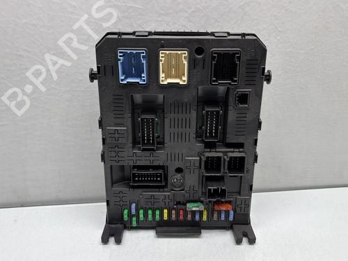 Used Fuse box PEUGEOT 407 (6D_) 2.0 HDi (6DRHRH) (140 hp) 28519303