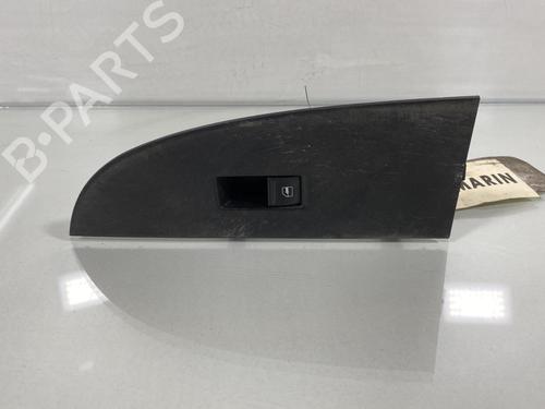 Used Right front window switch Right front window switch SEAT LEON (1P1) 1.9 TDI (105 hp) 19956477 19956477