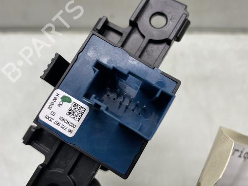 Used Switch Switch PEUGEOT 508 I (8D_) 2.2 HDi (204 hp) 23769635 23769635