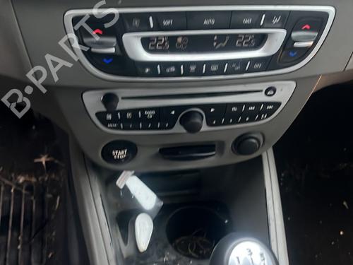 Fuse box RENAULT MEGANE III Hatchback (BZ0/1_, B3_) 1.5 dCi (BZ0C) | BP37452354E1 - Image 13