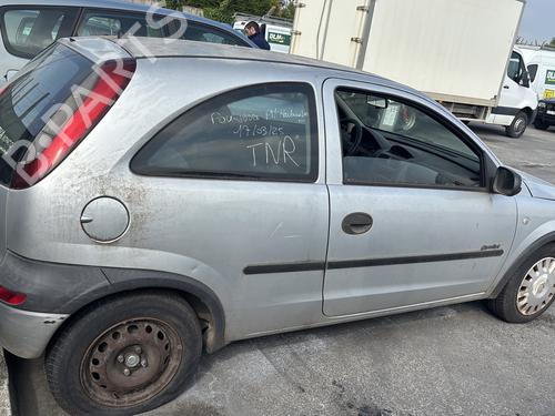 Fuel flap OPEL CORSA C (X01) 1.0 (F08, F68) | BP32344335C131