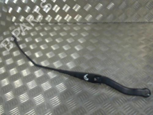 Used Front windshield wiper arm OPEL CORSA D (S07) 1.2 (L08, L68) (80 hp) 20032876
