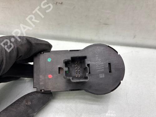 Used Headlight switch Headlight switch 37028996 37028996