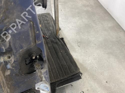 Used Right front door Right front door 28724697 28724697