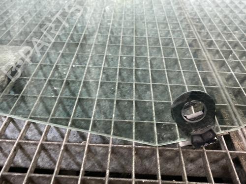Front right door window RENAULT SCÉNIC IV (J9_) 1.5 dCi 110 Hybrid Assist (J9AE) | BP21590746C19 
