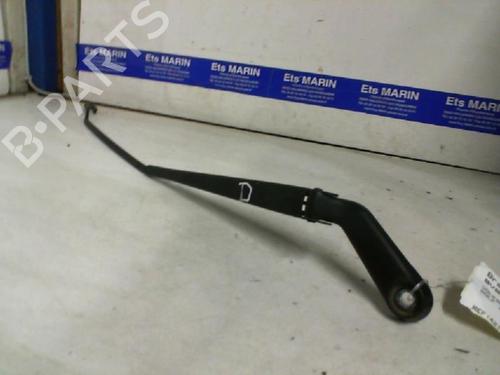 Used Front windshield wiper arm VW GOLF IV (1J1) 1.4 16V (75 hp) 20007092