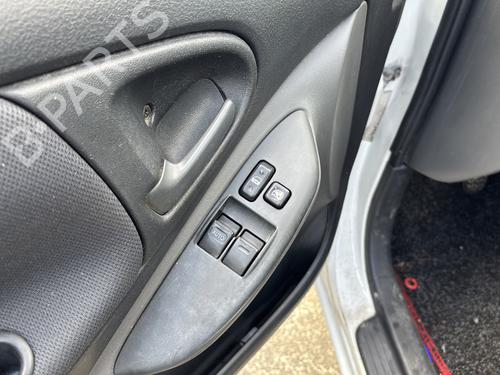 Front right door window TOYOTA YARIS (_P1_) 1.4 D-4D (NLP10_, NLP10R) | BP30490369C19 