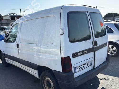 Front left lock CITROËN BERLINGO / BERLINGO FIRST Box Body/MPV (M_) 1.9 D 70 (MBWJZ, MCWJZ) | BP26212563C98 