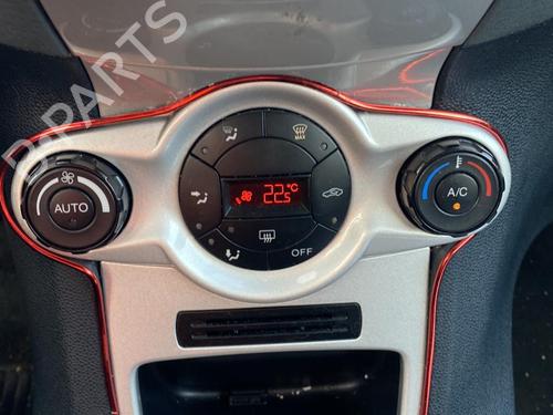 Rear fog light FORD FIESTA VI (CB1, CCN) 1.25 | BP31641259C37 