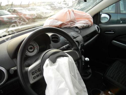 Warning switch MAZDA 2 (DE_, DH_) 1.4 MZR-CD | BP20029320I22  - Image 5