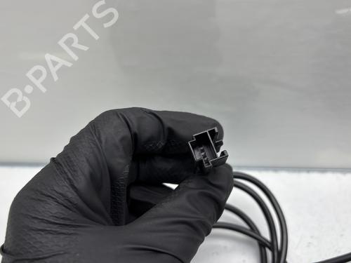 front-right-exterior-door-handle-mercedes-benz-cls-c219-2004-2005-2006-2007-2008-2009-2010-2011-30307336 main image