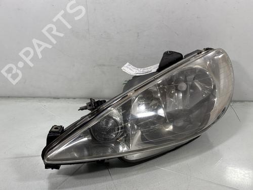 Used Left headlight PEUGEOT 206 Hatchback (2A/C) 1.4 i (75 hp) 31189569