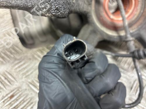 Used Right front steering knuckle Right front steering knuckle MERCEDES-BENZ A-CLASS (W176) A 200 CDI (176.001) (136 hp) 36307094 36307094