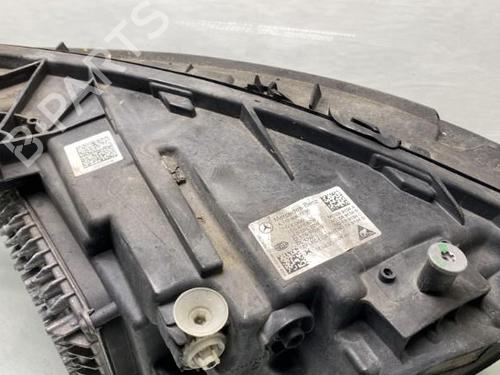 Right headlight MERCEDES-BENZ CLA Shooting Brake (X118) CLA 180 d (118.603) | BP20689410C29 