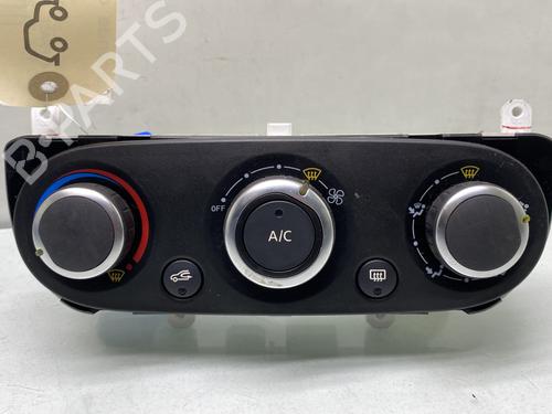 Used Climate control RENAULT CLIO IV (BH_) 0.9 TCe 75 (BHNP) (76 hp) 30887687