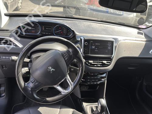 Right headlight PEUGEOT 2008 I (CU_) 1.2 THP 110 / PureTech 110 | BP32230557C29 