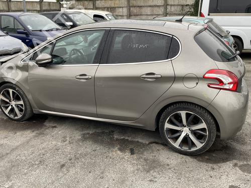 Rear fog light PEUGEOT 208 I (CA_, CC_) 1.6 HDi | BP29287077C37 